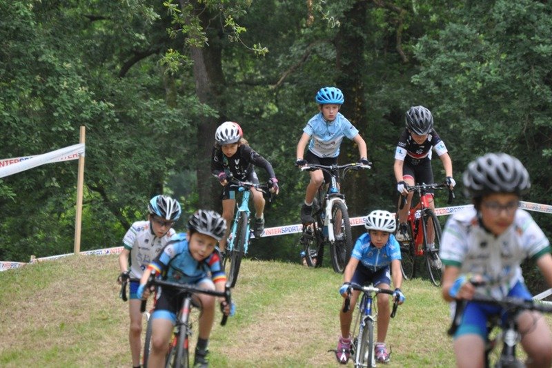 Après la vitesse les jeunes s’alignent sur le cyclocross